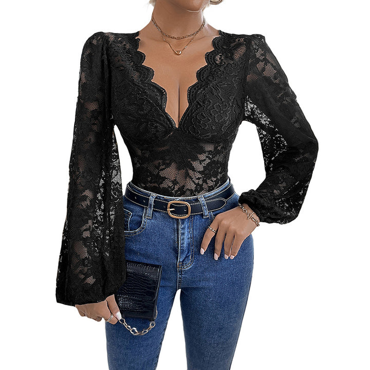 Women's lace bodysuit with deep V-neckline, curved hem and puff sleeves Mune Fashion