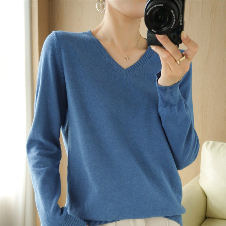Women's Lightweight V-Neck Fine Knit Sweater made of Cashmere-Soft Cotton Blend with Elastic Ribbed Cuffs Mune Fashion