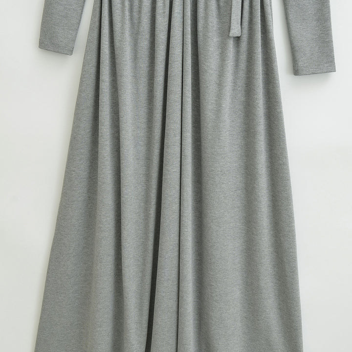 Women's midi dress with gathering, V neck and tailored pleated skirt Mune Fashion