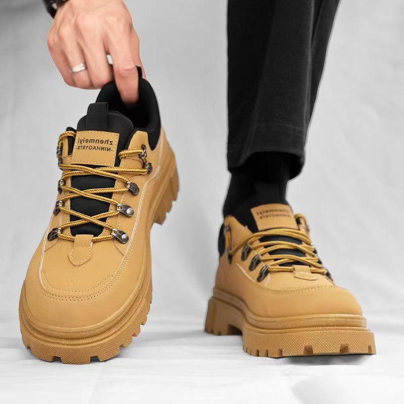 Women's trendy trekking sneakers with durable upper material and slip-resistant sole Mune Fashion