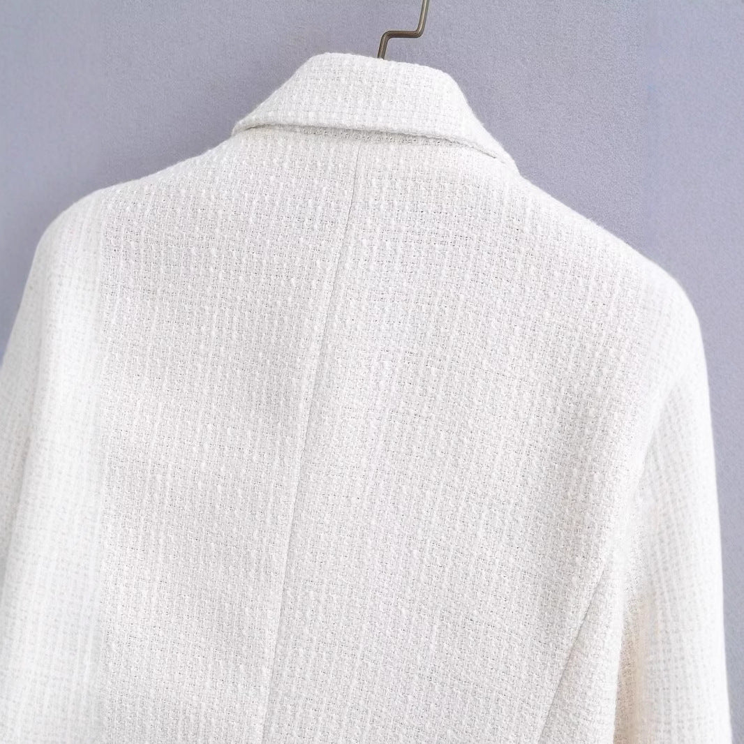 Women's Short Cut Boucle Blazer with Tailored Silhouette and Double Button Mune Fashion