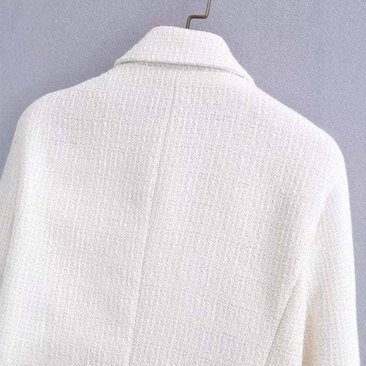 Women's Short Cut Boucle Blazer with Tailored Silhouette and Double Button Mune Fashion