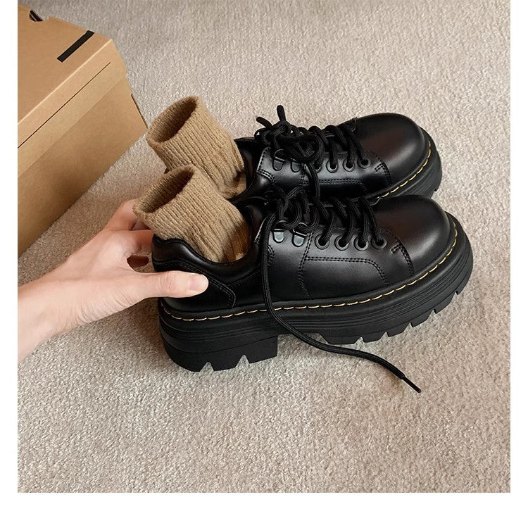 Women's Chunky Lace-Up Shoes with Non-Slip Tread Sole and Stylish Design Mune