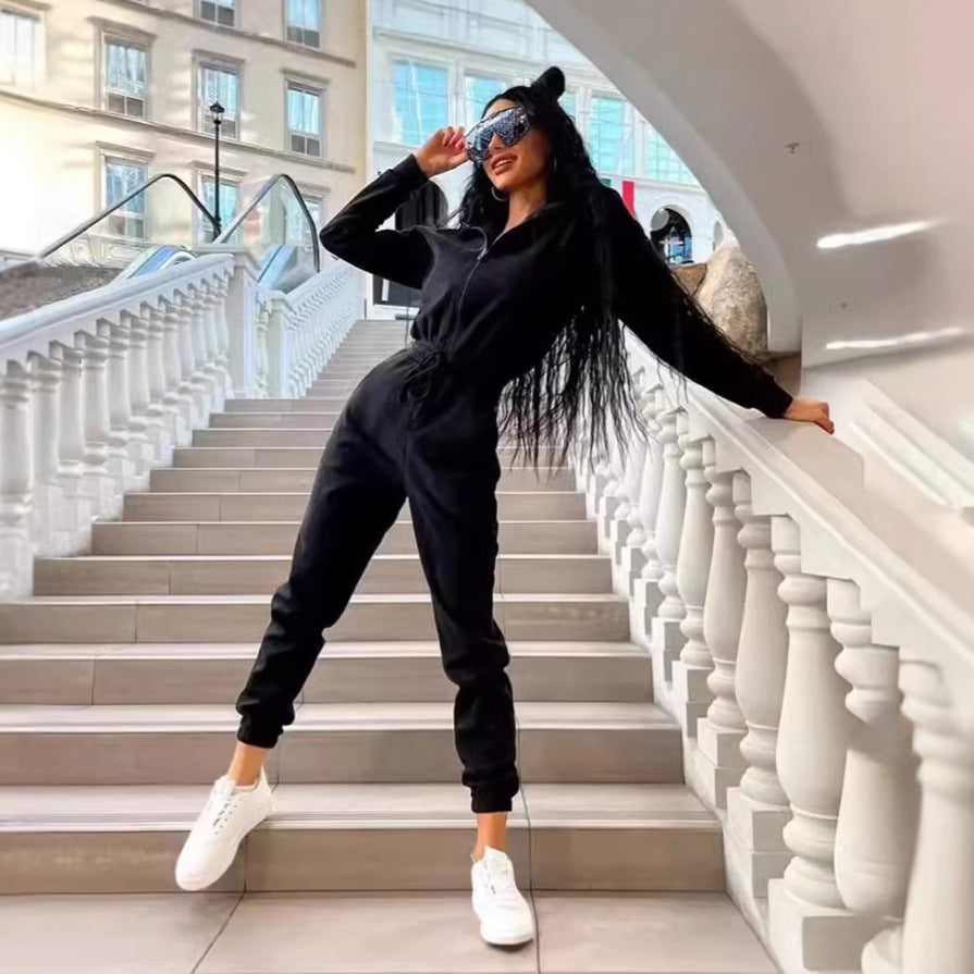 Women's cozy hooded jumpsuit with zipper and fitted drawstring Mune Fashion