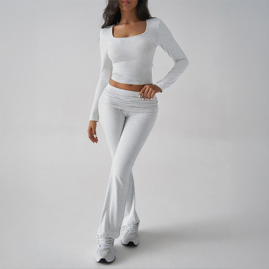 Women's figure-hugging cropped set with long-sleeve top with square neckline and flared high-waist yoga pants Mune Fashion