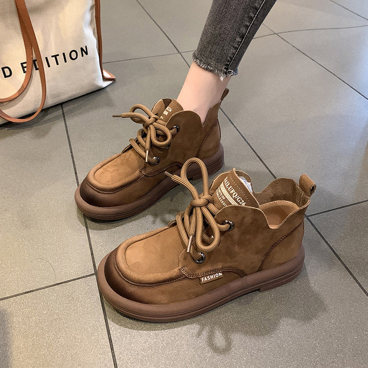 Ladies fashionable lace-up ankle boots in moccasin look with soft suede inner lining and shock-absorbing lightweight sole Mune Fashion