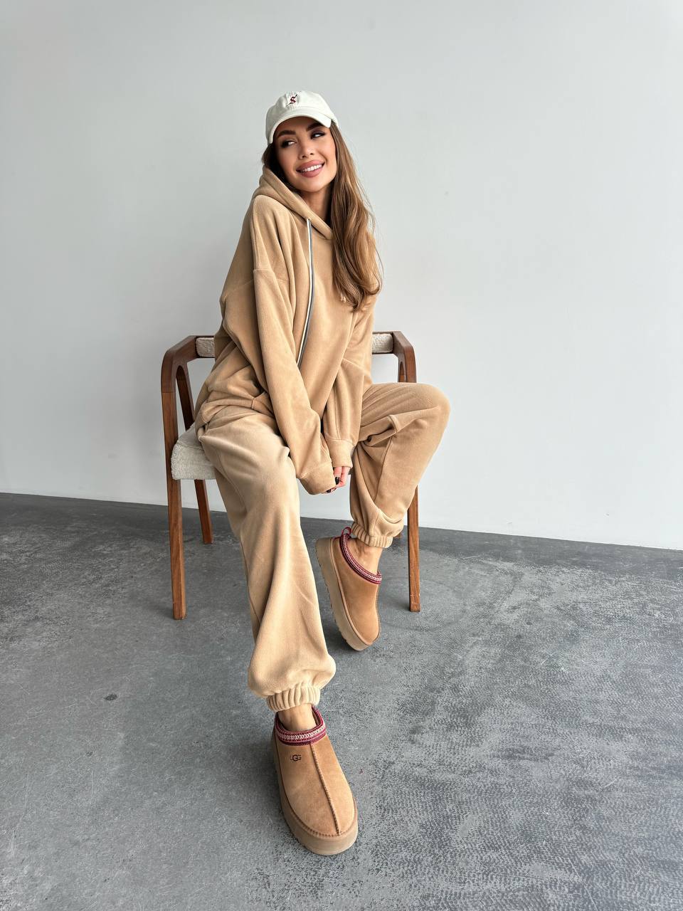 Women's Oversized Fleece Hoodie with Hood and Tailored Tapered Jogging Pants Mune Fashion