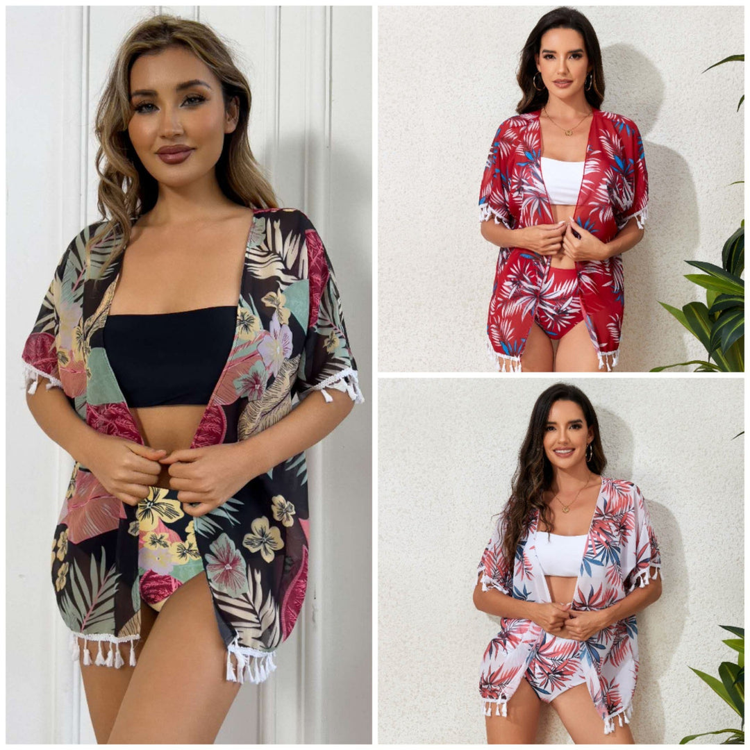 Ladies elegant beach outfit with floral cover-up and matching bikini Mune Fashion
