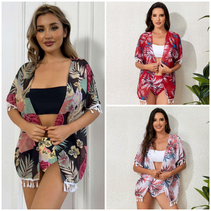 Ladies elegant beach outfit with floral cover-up and matching bikini Mune Fashion