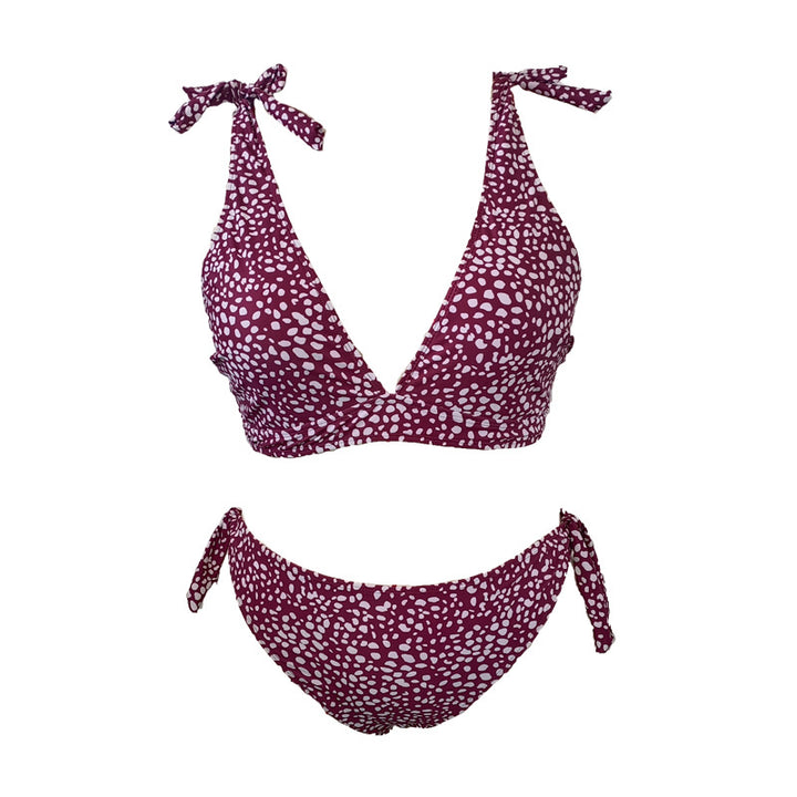 Women's Triangle Bikini with Adjustable Straps and Band Mune Fashion