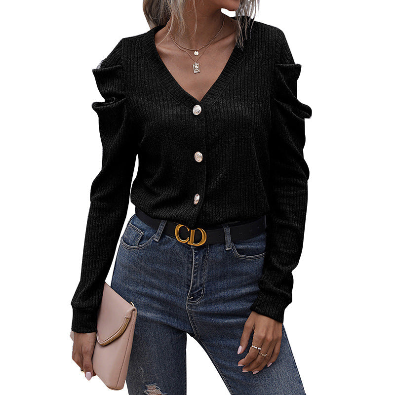 Women’s short-cut ribbed knit cardigan with gathered shoulders and decorative buttons Mune Fashion