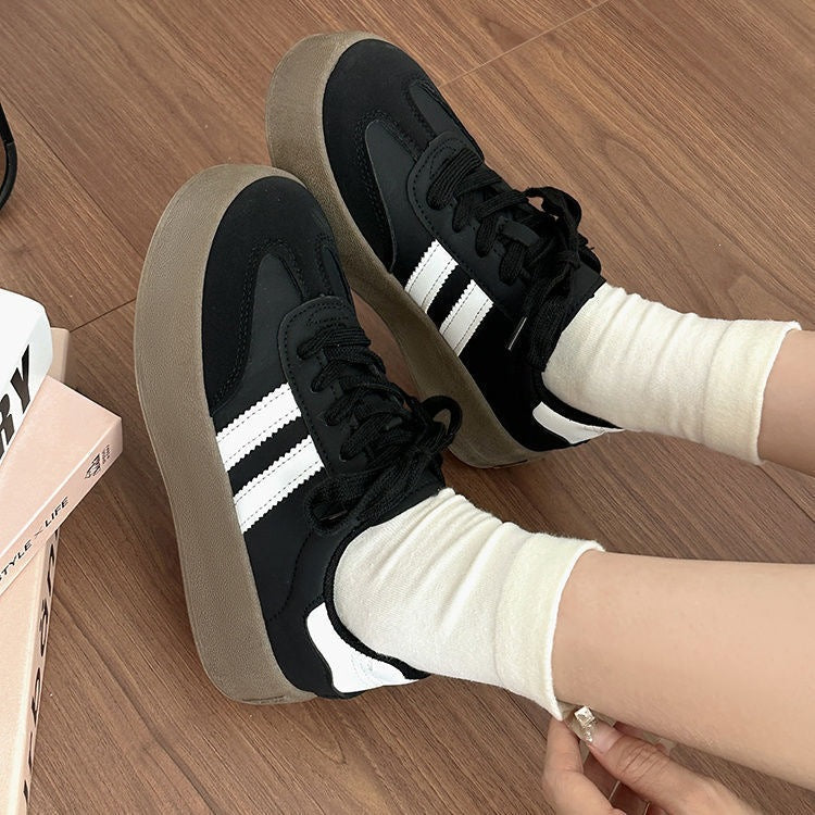 Women's sneakers with breathable upper material and non-slip sole Mune Fashion