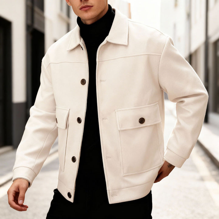 Men's short wool field jacket with shirt collar, flap pockets, and clear silhouette Mune Fashion