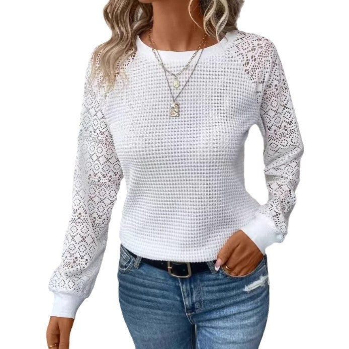 Women's pullover with waffle structure, raglan shape and transparent lace sleeves Mune Fashion
