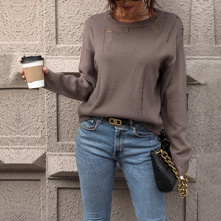 Women's oversized fine knit sweater with subtle destroyed details Mune Fashion