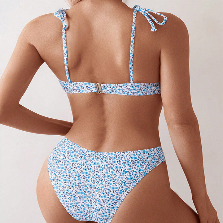 Women's bikini set with cute floral pattern and adjustable straps Mune Fashion