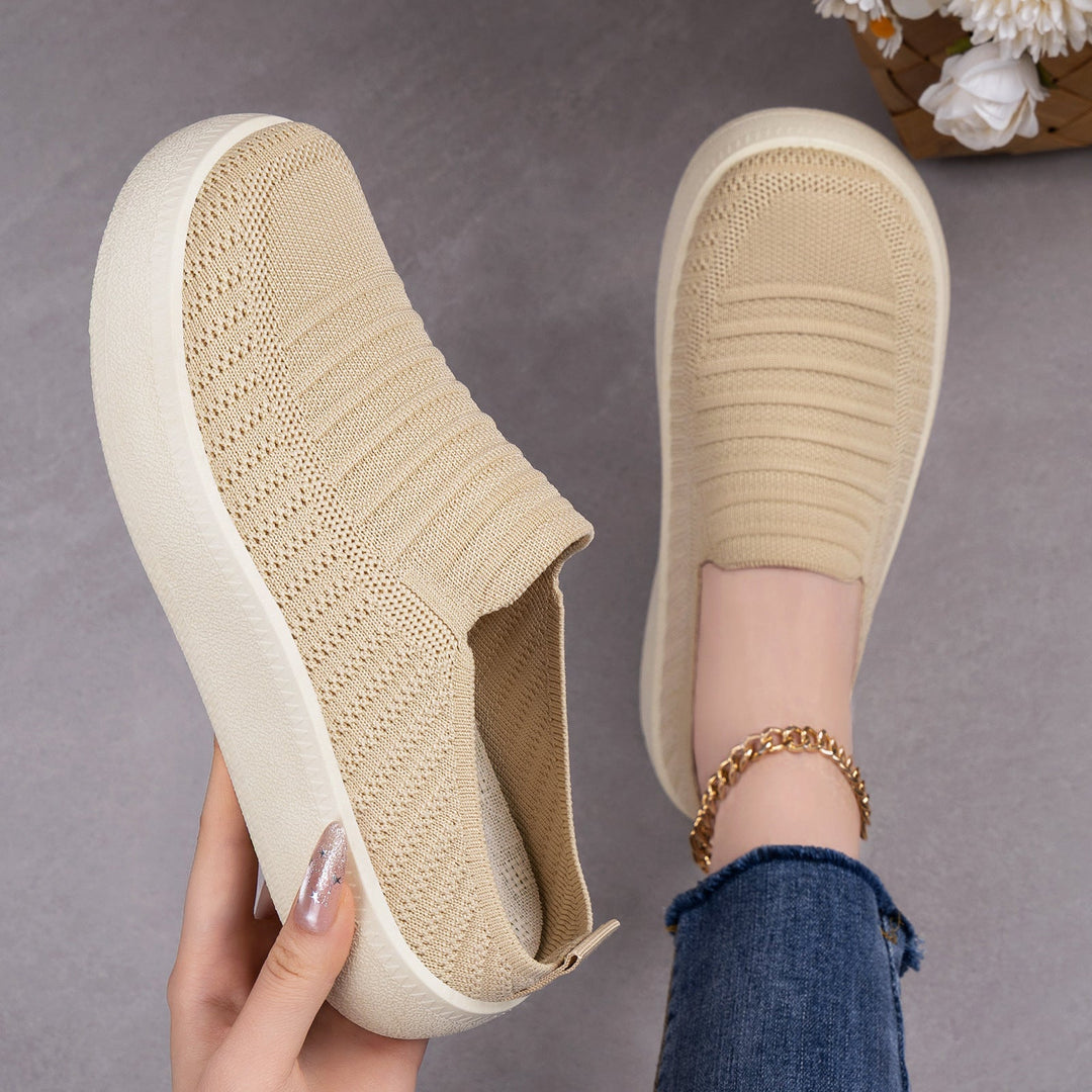 Women's Flexible Slip-On Sneaker with Elastic Surface Structure Mune Fashion