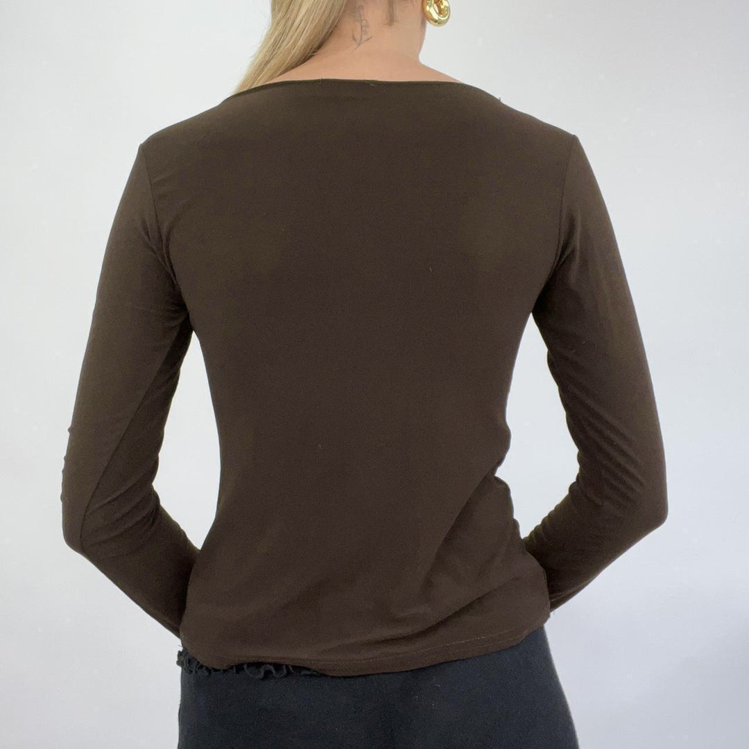 Women's Figure-Hugging V-Neck Long Sleeve Top with Decorative Crochet Application and Waterfall Hem Mune Fashion
