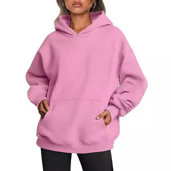 Women's oversized hooded sweatshirt made of soft cotton blend with kangaroo pocket Mune Fashion