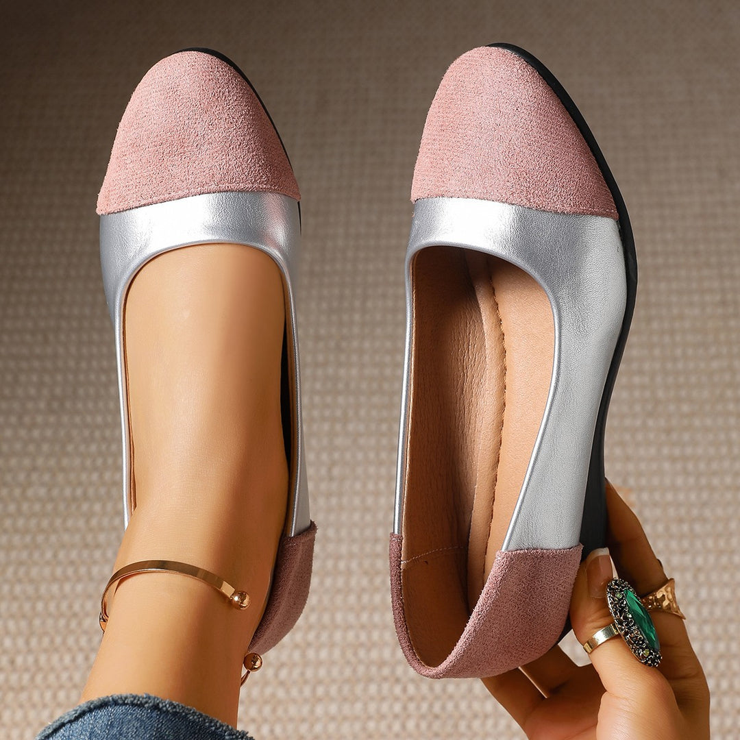 Ladies' comfort ballet flats with a lightweight wedge heel, material mix, and padded insole Mune Fashion