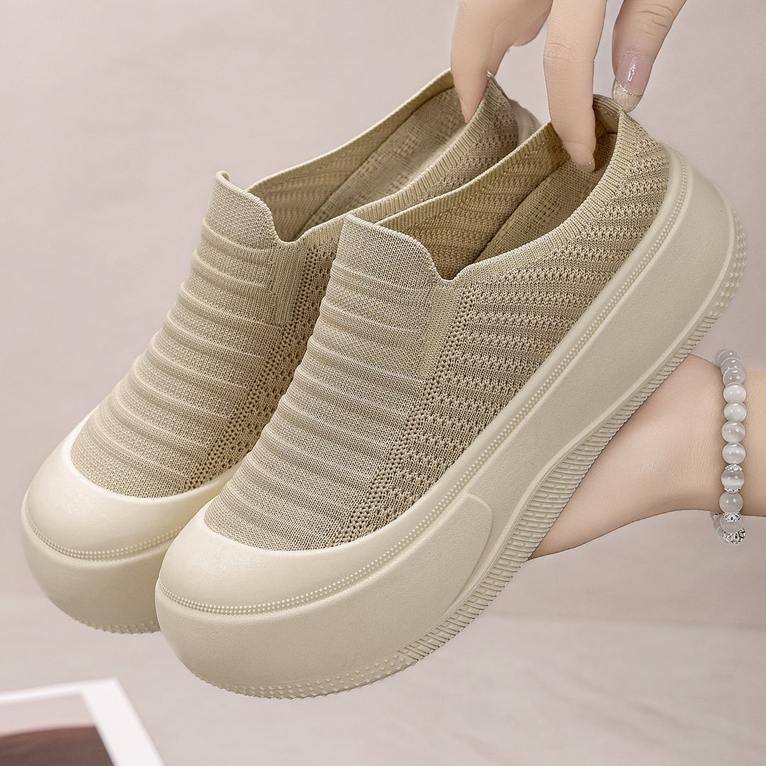 Women’s knitted slip-on platform sneakers with seamless sock upper and robust tread sole Mune Fashion