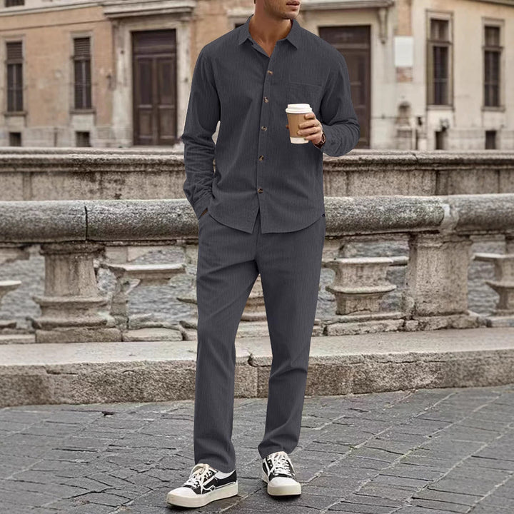 Men's Elegant Leisure Suit with Stylish Shirt and Comfortable Pants Mune
