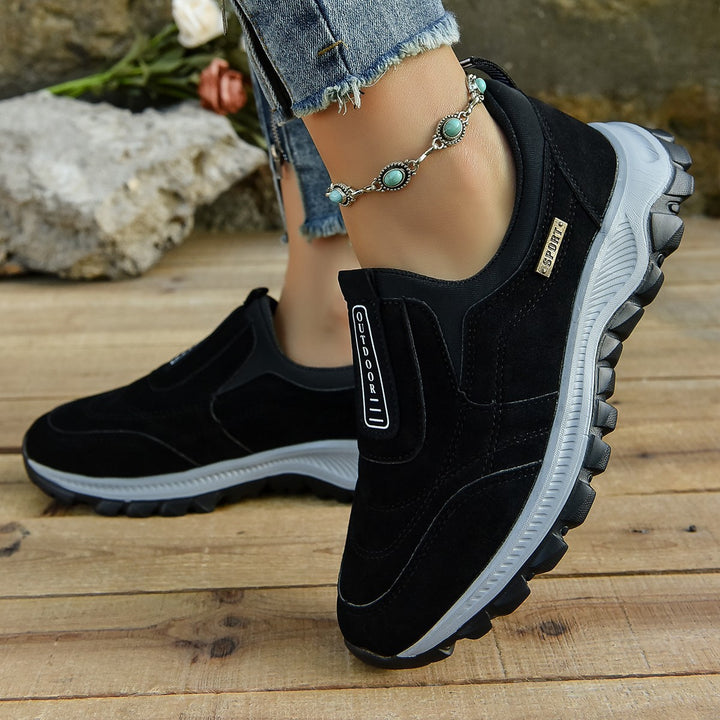 Women's Outdoor Slip-On Sneaker with Robust Lug Profile and Suede Look Mune Fashion