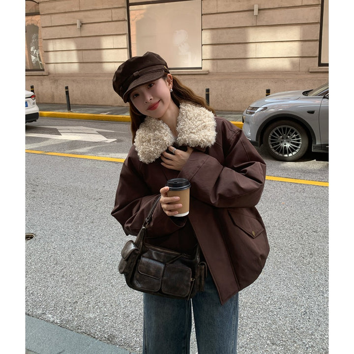 Women's Oversize Short Jacket with Teddy Collar and Flap Pockets Mune Fashion