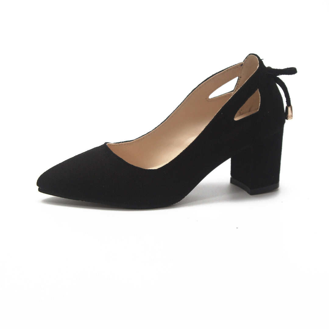 Ladies' pointed pumps with side cut-outs, heel strap with decorative cord and solid block heel Mune Fashion