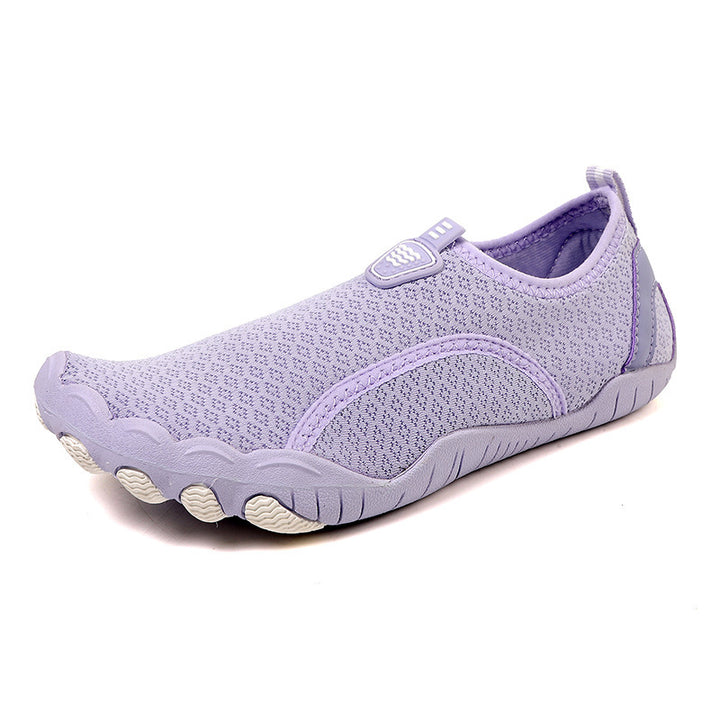 Women's lightweight and flexible water shoes with breathable knitted upper material and non-slip tread sole Mune Fashion