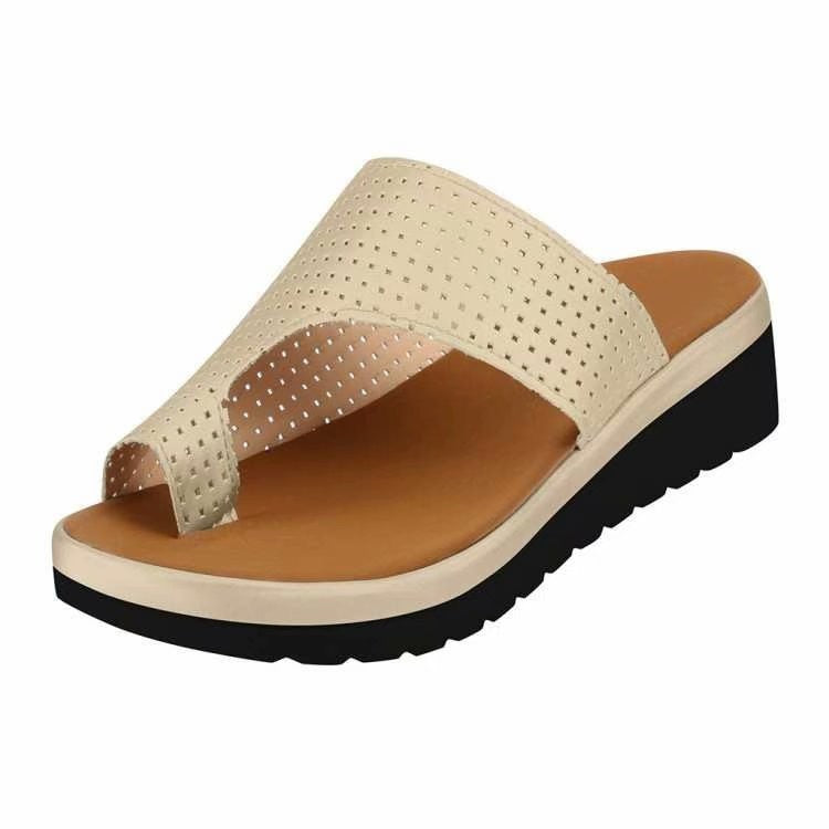 Ladies casual toe post slippers with perforated soft upper material and cushioned wedge sole Mune Fashion