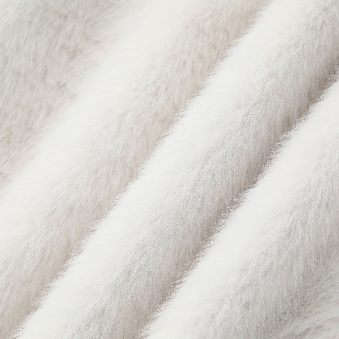 Women's Sleeveless Faux Fur Vest with Stand-up Collar, Zipper and Flap Pockets Mune Fashion