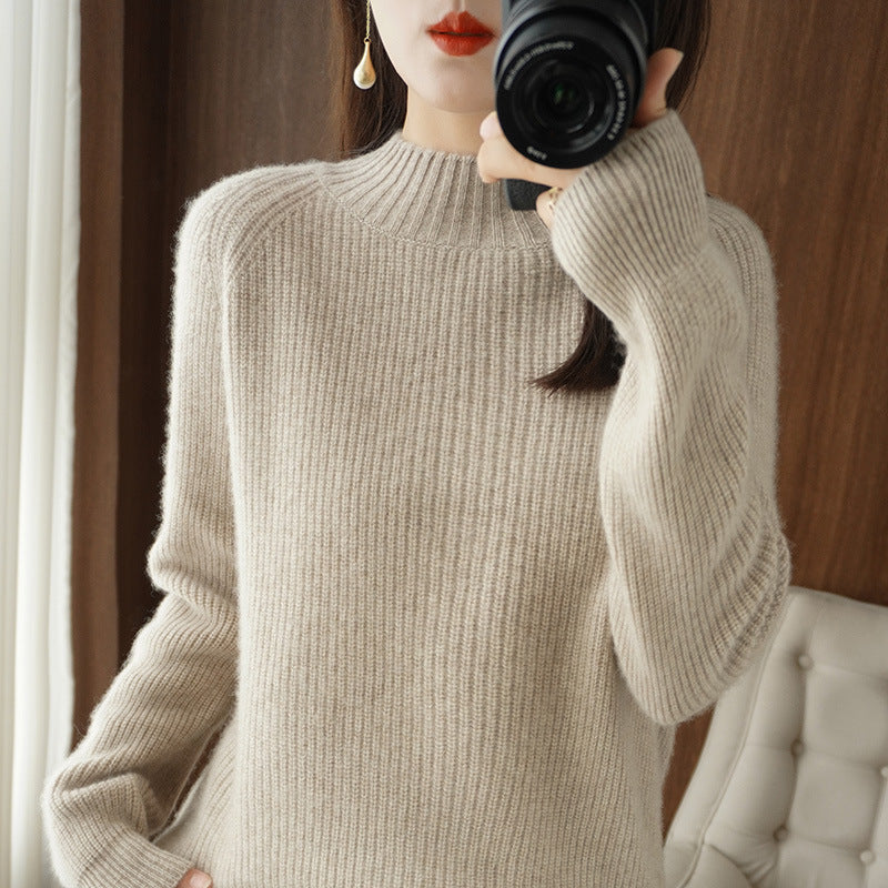 Women's Short Stand-Up Collar Sweater made of fine fine knit with cashmere-like softness and raglan sleeves Mune Fashion