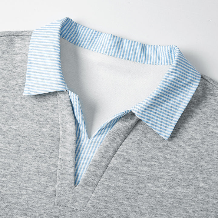 Unisex Oversized Sweatshirt with integrated shirt collar and V-neck detail Mune Fashion