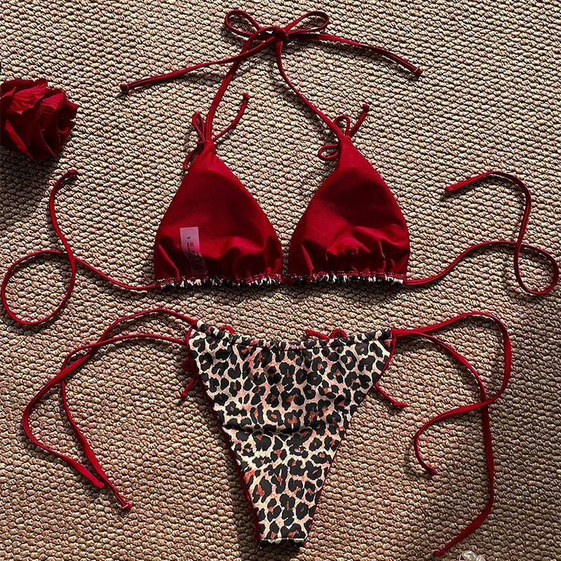 Ladies triangle bikini with leopard print and refined lacing details Mune Fashion