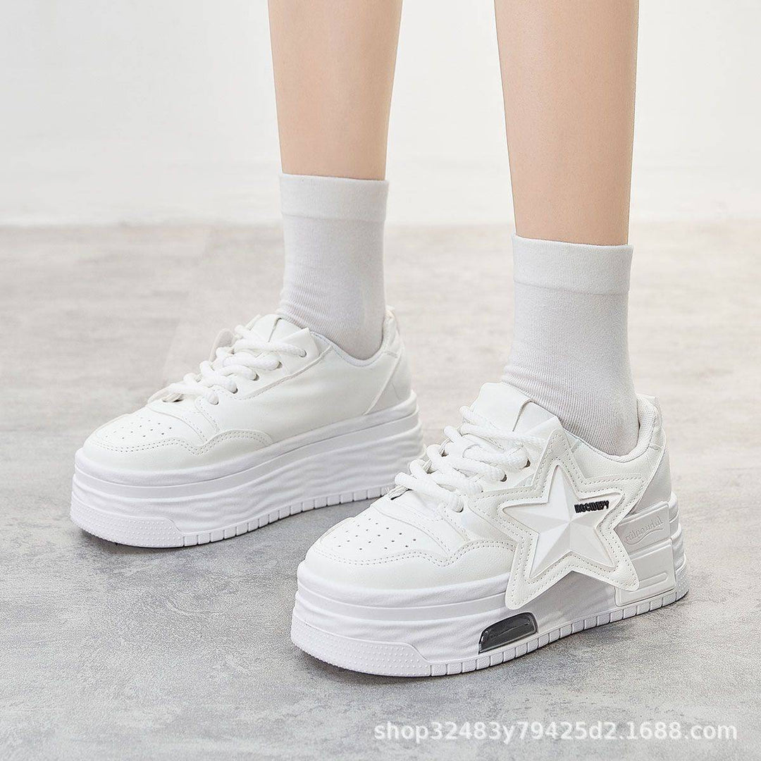 Women's sporty platform sneakers with fashionable star design Mune Fashion