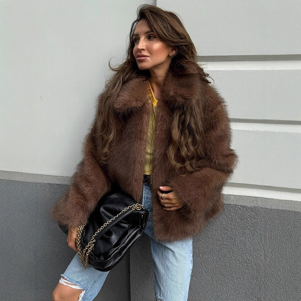 Women's Short Cut Voluminous Faux Fur Coat with Wide Shawl Collar Mune Fashion