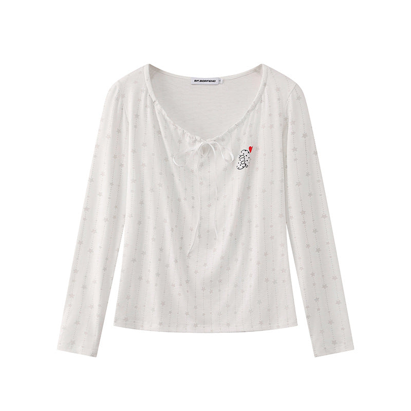 Women's long-sleeve shirt with lacing at the neckline, fine star jacquard, and heart emblem Mune Fashion