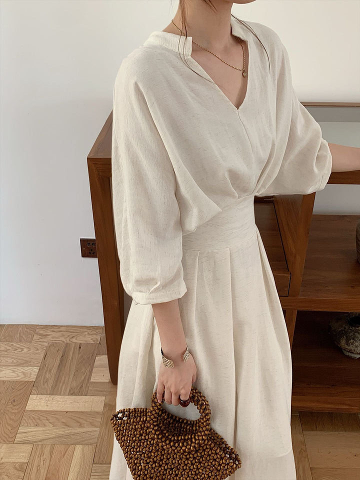 Women's Linen Look Midi Dress with V-Neck, Three-Quarter Sleeves, and Tailored Waist Mune Fashion