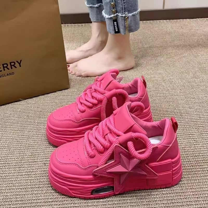 Women's sporty platform sneakers with fashionable star design Mune Fashion