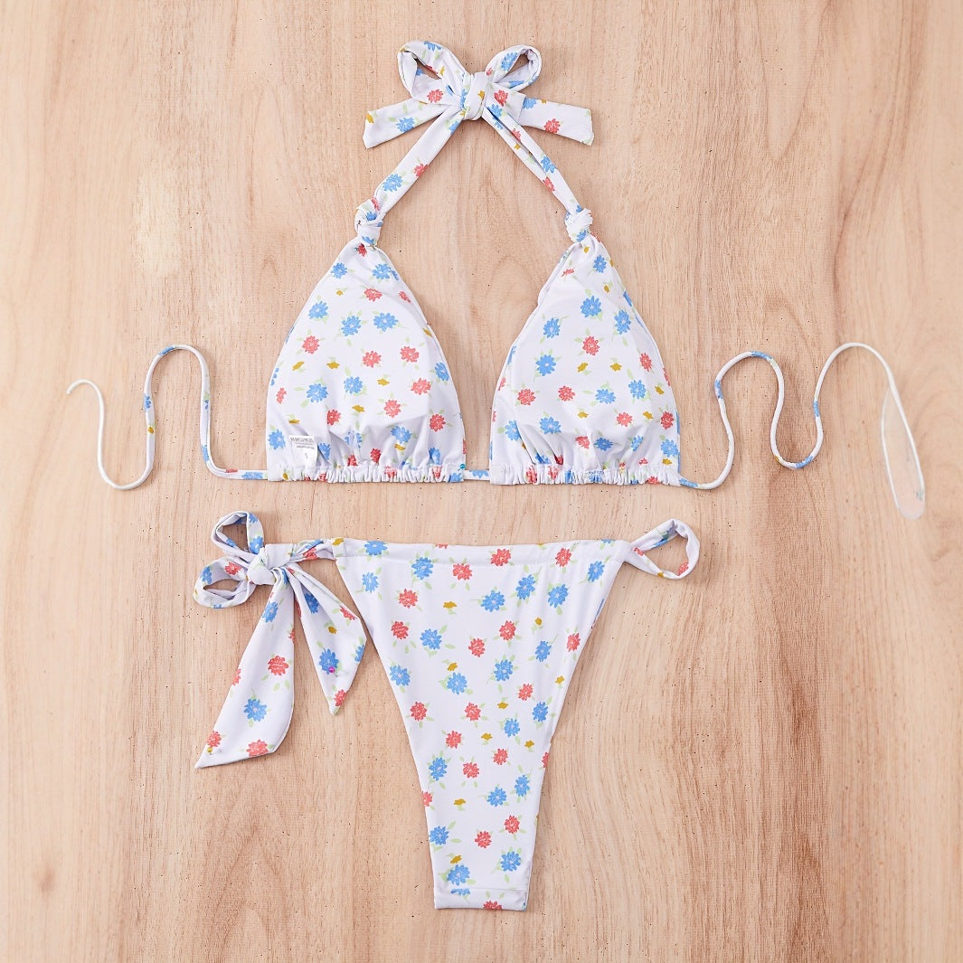 Women's floral patterned triangle bikini with playful tie Mune Fashion