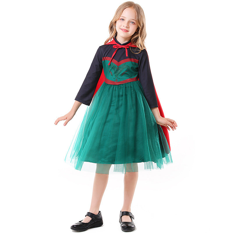 Girl's costume as a charming princess with tulle skirt and cape Mune Fashion