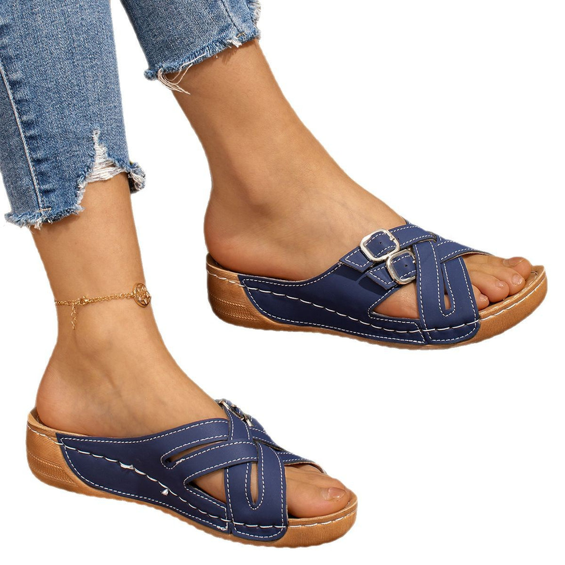 Women's faux leather slide sandals with crossed comfort straps, adjustable double buckles and ergonomic memory footbed Mune Fashion