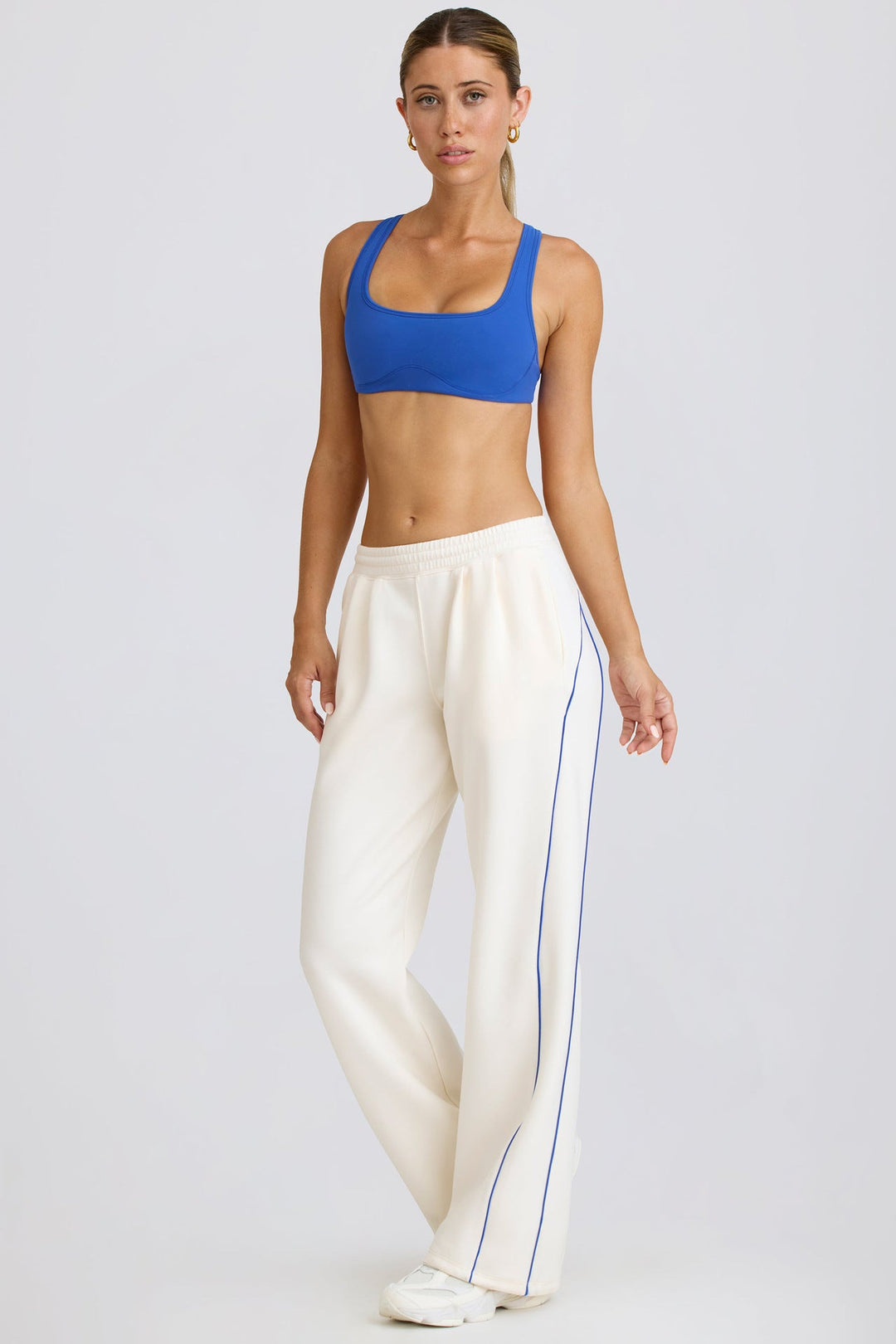 Women's Sporty Leisure Pants with Wide Cut and Practical Pockets Mune