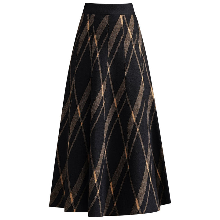 Ladies Elegant and flowy maxi skirt with diagonal patterns Mune Fashion