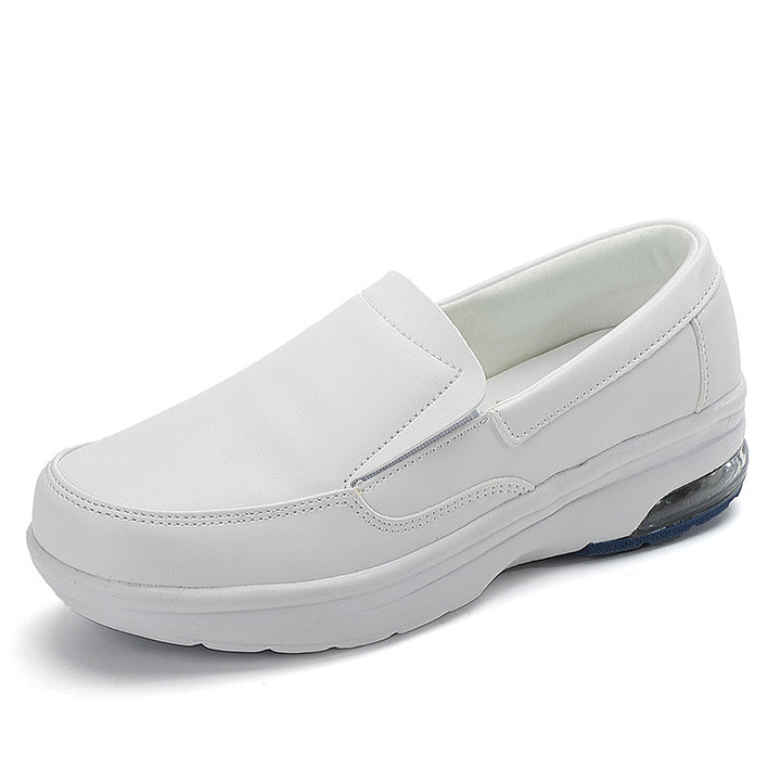 Men's ergonomic clinic slipper for healthcare professionals with air-cushioned heel padding and slip-resistant profile sole Mune Fashion