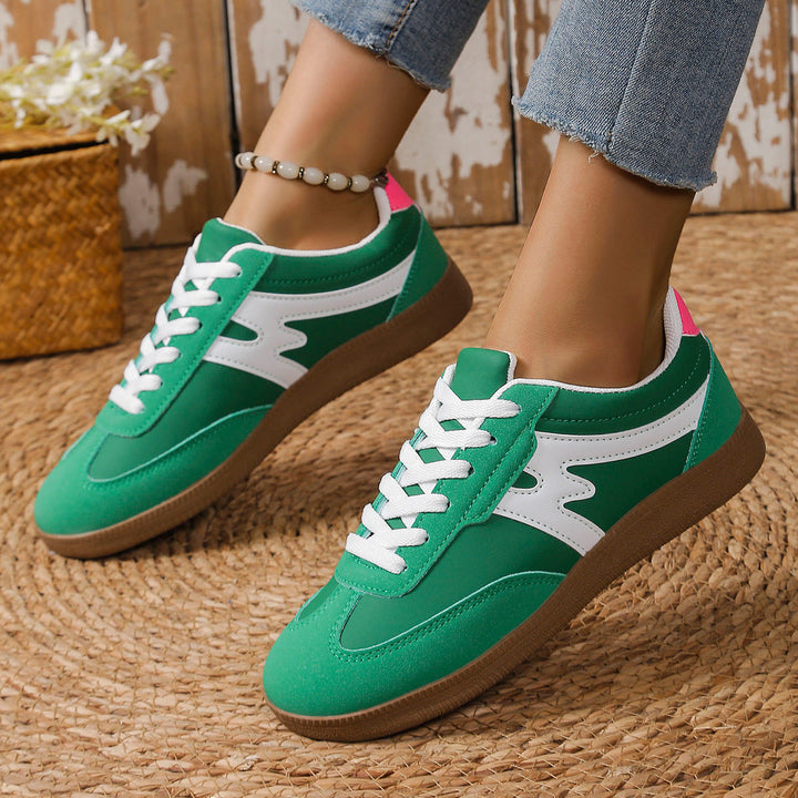 Women's sporty sneakers with breathable upper material and non-slip sole Mune Fashion