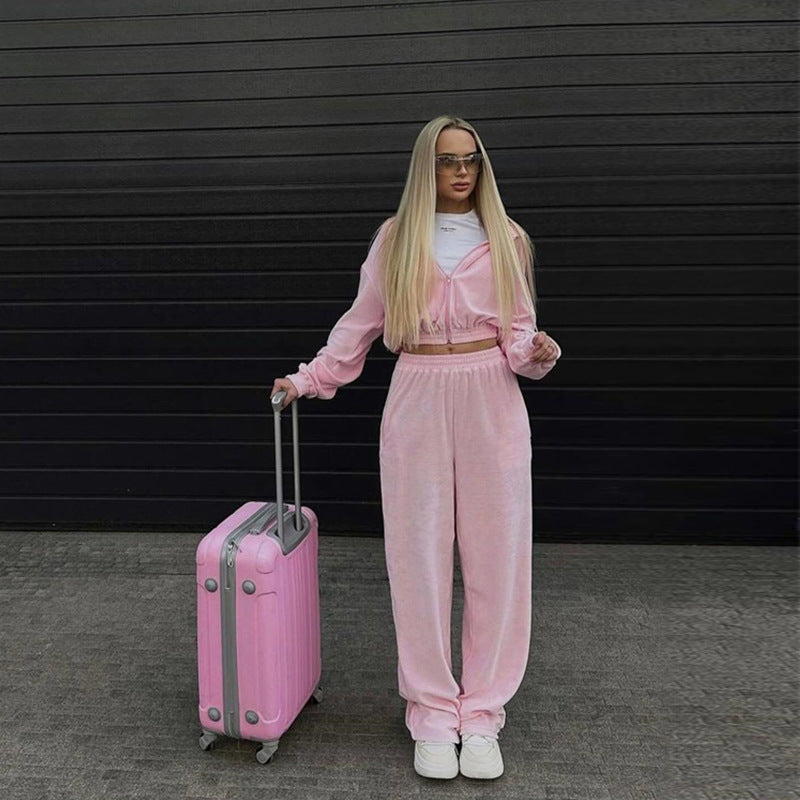Women's velvet training suit two-piece with cropped hoodie and high waist jogger pants Mune Fashion