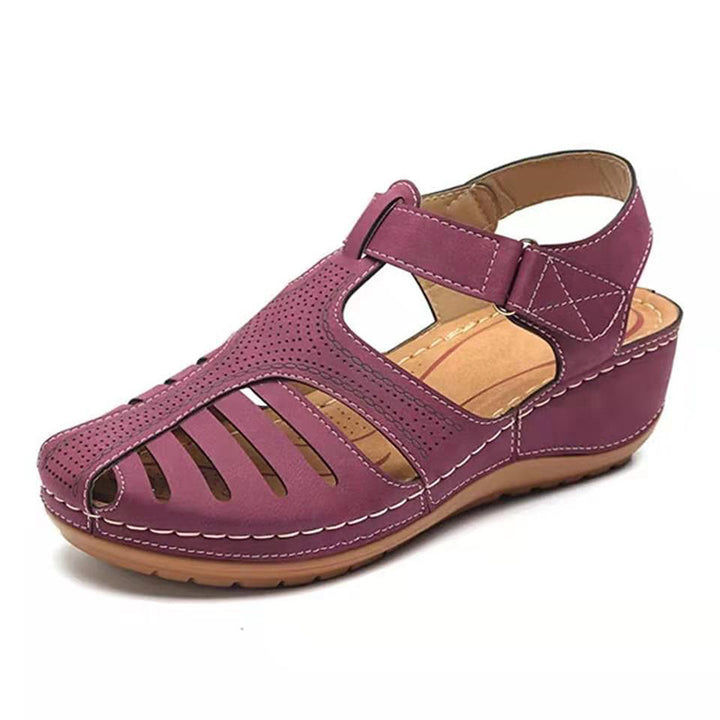 Women's Comfortable orthopedic sandal with closed toe area and adjustable Velcro closure Mune Fashion
