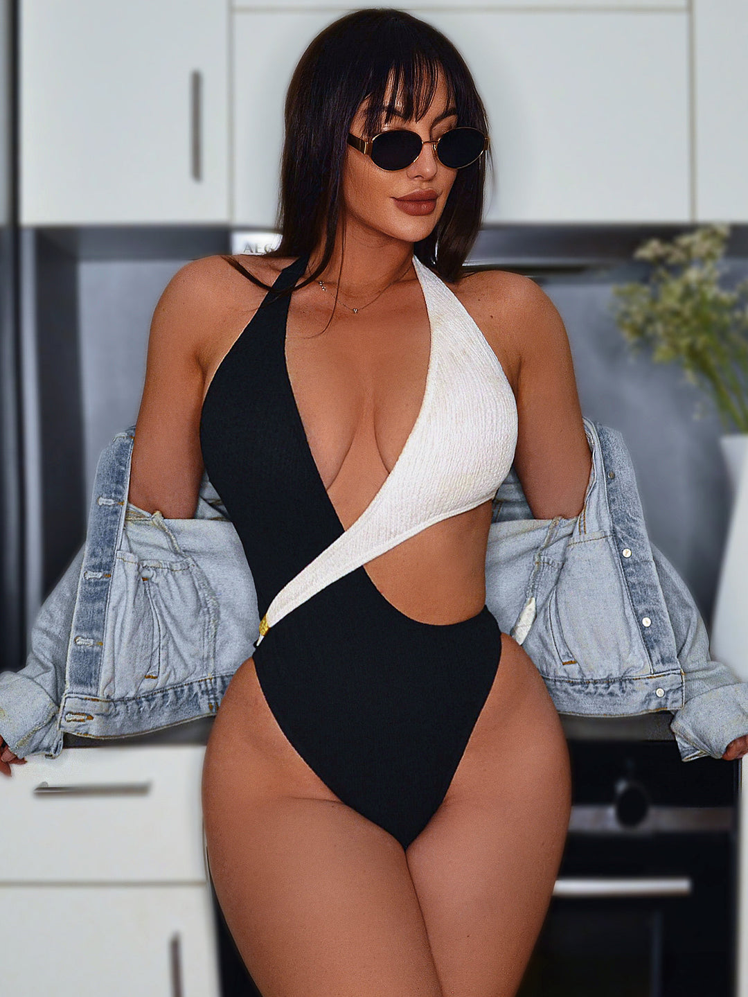 Women's High-Cut Cut-Out Swimsuit with Asymmetrical Design Mune Fashion